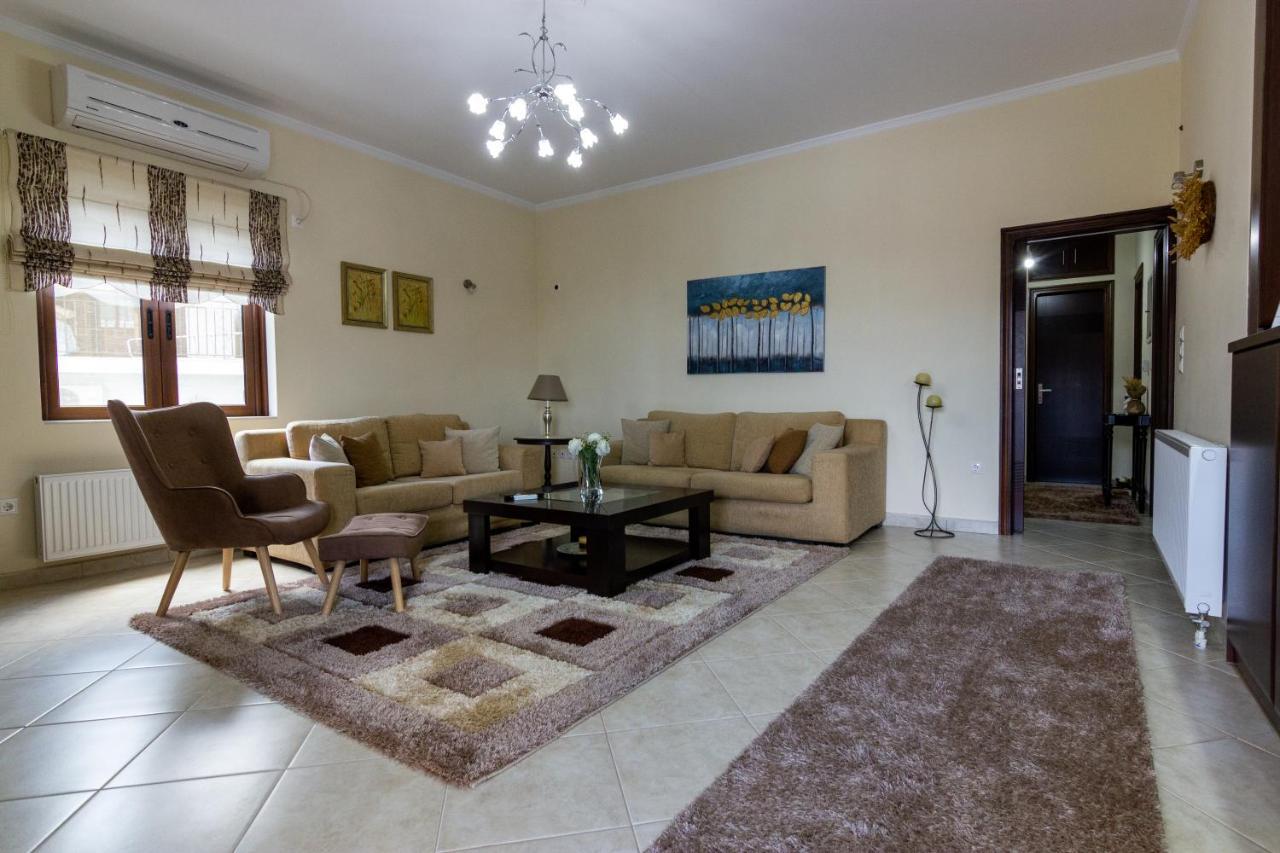 Апартаменты Katerina & Elia'S Family House Леонидион Экстерьер фото
